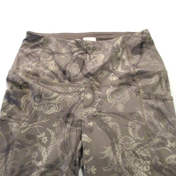 🥰 CHICO’S 0 ZENERGY PAISELY FLORAL SCROLL LEGGINGS – NWOT – 4/6 🥰 - Picture 9 of 15
